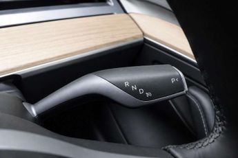 TESLA MODEL 3 Saloon 4dr Electric Auto RWD (241 bhp)