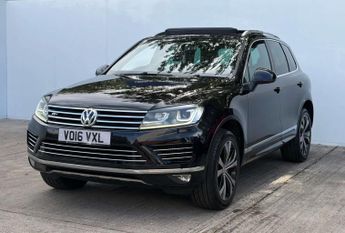 Volkswagen TOUAREG 3.0 Touareg V6 R-Line TDI BlueMotion Technology Auto 4WD 5dr