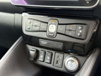Nissan LEAF Leaf Takna 5dr