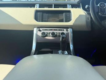 Land Rover RANGE ROVER SPORT 3.0 Range Rover Sport HSE SDV6 Auto 4WD 5dr