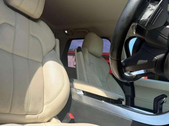 Land Rover RANGE ROVER SPORT 3.0 Range Rover Sport HSE SDV6 Auto 4WD 5dr