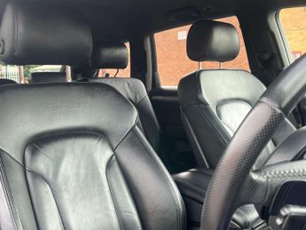 AUDI Q7 3.0 Q7 S Line TDI 245 Quattro Auto 4WD 5dr