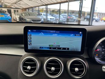 MERCEDES-BENZ GLC 2.0 GLC 220 D 4Matic AMG Line Auto 4WD 5dr