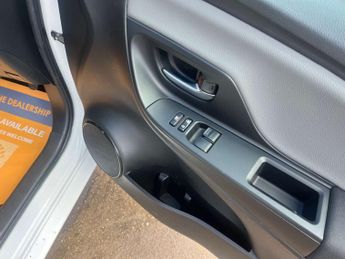 Toyota YARIS 1.5 Yaris Icon Tech VVT-i HEV CVT 5dr