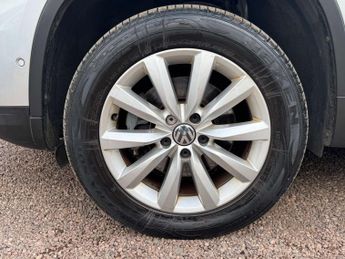 VOLKSWAGEN TIGUAN 2.0 Tiguan Match TDI BlueMotion Technology 4Motion Semi-Auto 4WD
