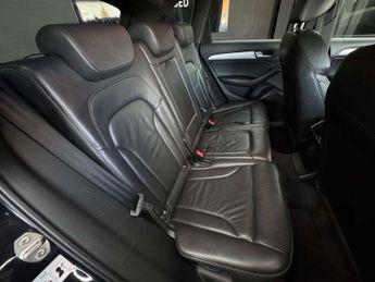AUDI Q5 2.0 Q5 S Line+ TDI Quattro Auto 4WD 5dr
