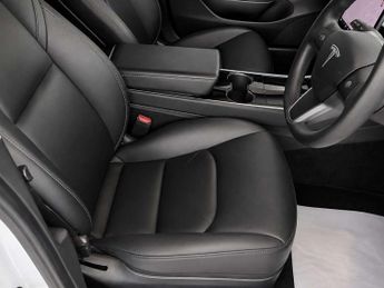 Tesla Model 3 (Dual Motor) Long Range Saloon 4dr Electric Auto 4WDE (346 ps)