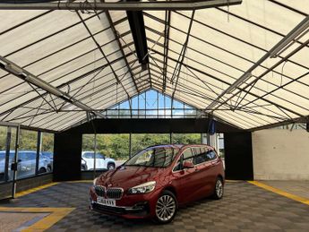 BMW 2 Series 2.0 220i Luxury Auto 5dr