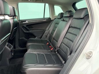 Volkswagen Tiguan 2.0 Tiguan SEL TDI BlueMotion Technology 4Motion Semi-Auto 4WD 5
