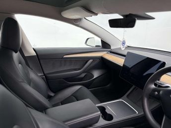 TESLA MODEL 3 Model 3 Performance AWD 4WD 4dr
