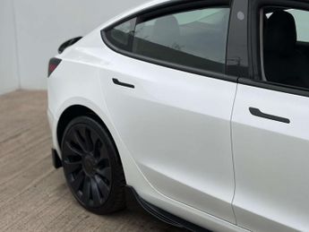 TESLA MODEL 3 Model 3 Performance AWD 4WD 4dr