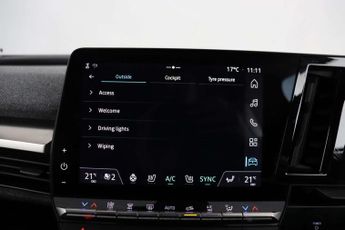Renault Megane E-Tech 60kWh iconic Hatchback 5dr Electric Auto (optimum charge) (220 p