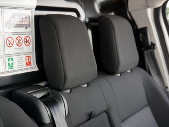 VAUXHALL Vivaro Electric 3100 75kWh Dynamic Panel Van 6dr Electric Auto L2 H1 (7.4kW Char