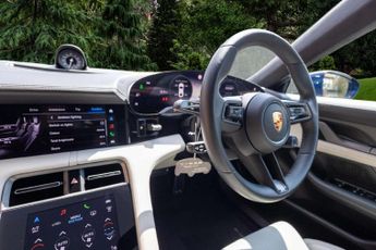 PORSCHE TAYCAN Taycan T S 4WD 4dr