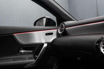 MERCEDES-BENZ CLA 1.3 CLA 250 AMG Line Premium E Auto 4dr