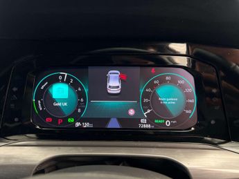 VOLKSWAGEN GOLF 1.4 Golf Style TSi E-Hybrid Semi-Auto 5dr