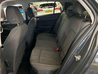 VOLKSWAGEN GOLF 1.4 Golf Style TSi E-Hybrid Semi-Auto 5dr