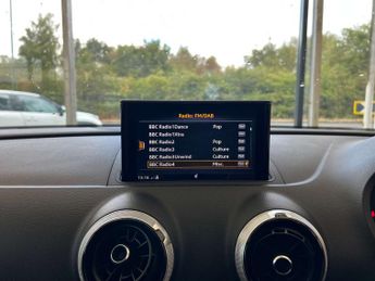 AUDI A3 1.6 A3 Sportback 30 TDI S Line Semi-Auto 5dr