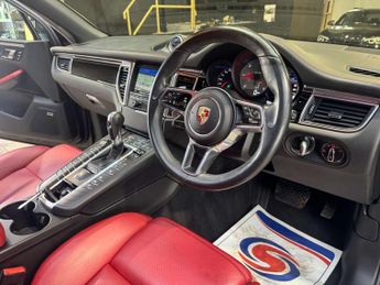 PORSCHE MACAN 3.0 Macan S D Semi-Auto 4WD 5dr