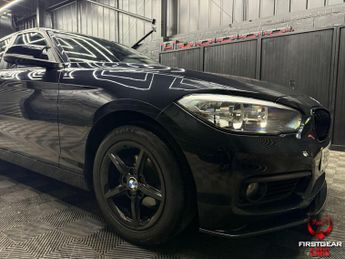 BMW 1 Series 1.5 118i SE Hatchback 5dr Petrol Auto Euro 6 (s/s) (136 ps)