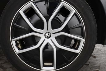 MG MG4 64kWh Trophy Long Range Hatchback 5dr Electric Auto (203 ps)