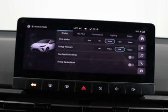 MG MG4 64kWh Trophy Long Range Hatchback 5dr Electric Auto (203 ps)