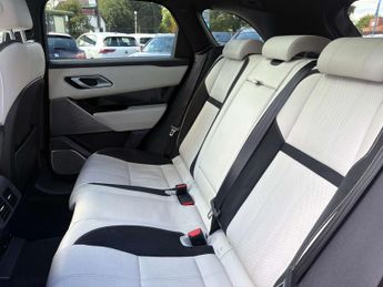 Land Rover Range Rover Velar 2.0 P250 R-Dynamic SE SUV 5dr Petrol Auto 4WD Euro 6 (s/s) (250 