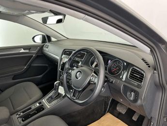 VOLKSWAGEN GOLF e-Golf 5dr