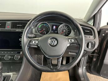 VOLKSWAGEN GOLF e-Golf 5dr