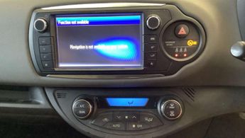 Toyota Yaris 1.5 VVT-h Icon Hatchback 5dr Petrol Hybrid E-CVT Euro 6 (101 ps)