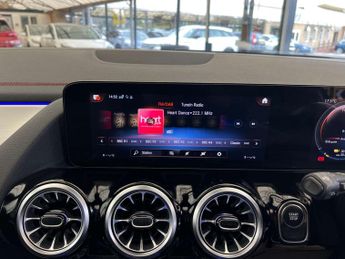 MERCEDES-BENZ EQA EQA 250+ AMG Line Premium 5dr