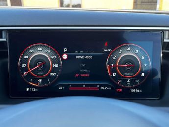HYUNDAI TUCSON 1.6 Tucson Premium TGDi MHEV Semi-Auto 5dr