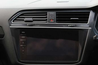 VOLKSWAGEN TIGUAN 2.0 Tiguan SEL TDI BlueMotion Technology 4Motion Semi-Auto 4WD 5