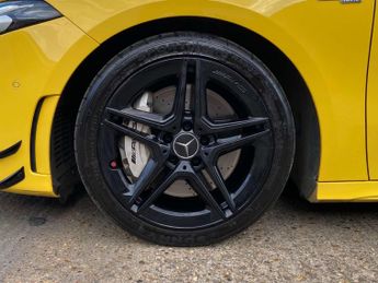 Mercedes-Benz A Class 2.0 A35 AMG (Premium Plus) Hatchback 5dr Petrol SpdS DCT 4MATIC 