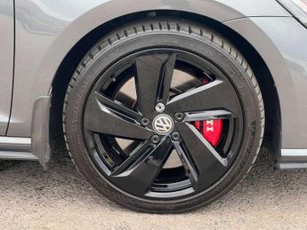 VOLKSWAGEN GOLF 2.0 Golf GTi Performance TSi Semi-Automatic 5dr - NATIONAL DELIV