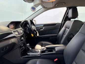 Mercedes-Benz E-CLASS 2.1 E220 BlueEfficiency AvantGarde CDi Auto 4dr