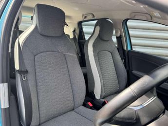 RENAULT ZOE Zoe i Iconic Rapid Charge ZE50 5dr