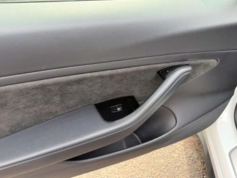 Tesla Model 3 Model 3 Performance AWD 4WD 4dr