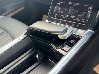 AUDI E-TRON e-tron 55 Quattro 4WD 5dr - NATIONAL DELIVERY*