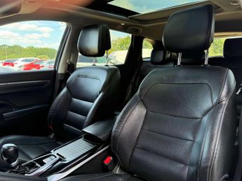 RENAULT Koleos 2.0 Blue dCi GT Line SUV 5dr Diesel X-Trn A7 4WD Euro 6 (s/s) (1