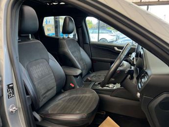 FORD KUGA 2.5 Kuga ST-Line X Edition HEV CVT 5dr