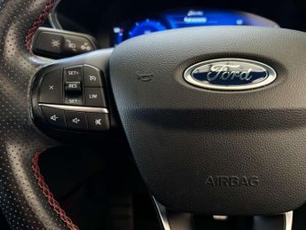 FORD KUGA 2.5 Kuga ST-Line X Edition HEV CVT 5dr