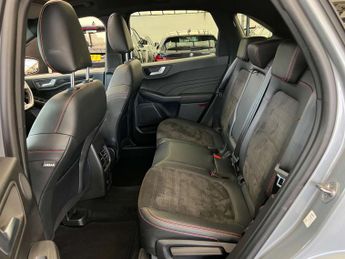 FORD KUGA 2.5 Kuga ST-Line X Edition HEV CVT 5dr