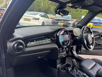 MINI HATCH Cooper S Electric Level 3 3dr