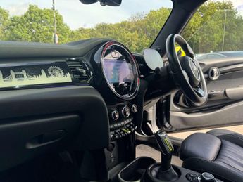 MINI HATCH Cooper S Electric Level 3 3dr