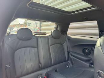 MINI HATCH Cooper S Electric Level 3 3dr