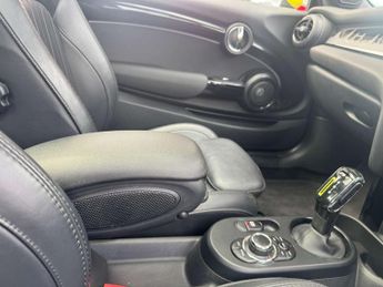 MINI HATCH Cooper S Electric Level 3 3dr