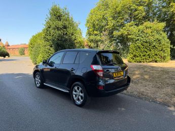Toyota RAV4 2.2 RAV4 XT-R D-Cat Auto 4WD 5dr