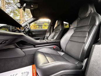 PORSCHE TAYCAN Taycan 4x2 4dr