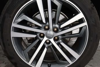 Audi Q5 2.0 TFSIe 55 S line Competition SUV 5dr Petrol Plug-in Hybrid S 